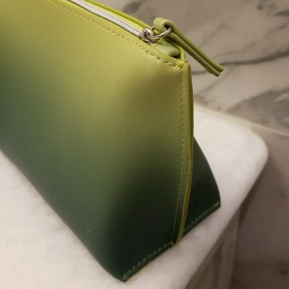 🌸🌸 La Mer Cosmetic Bag - Picture 4 of 4